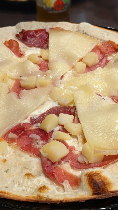 Pizza Bella, Pizzeria à Susmiou