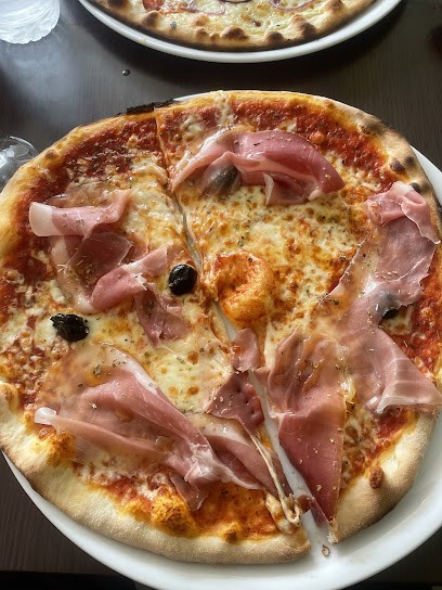 L’olivier By n m, Pizzeria à Mimizan