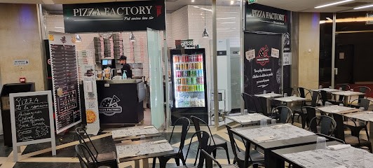 Pizza Factory les bureaux de la colline, Pizzeria à Saint-Cloud