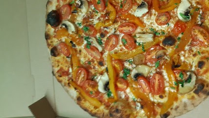Camion Pizza Au Feu De Bois, Pizzeria à Linguizzetta