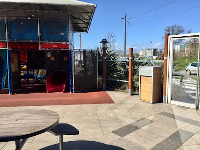 McDonald's, Pizzeria à Vern-sur-Seiche