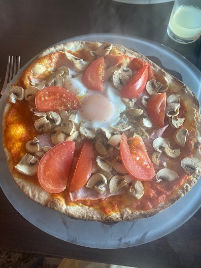 Pizza Ria, Pizzeria à Locquénolé