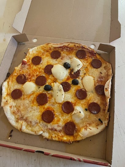 Camion Pizza Ars En Ré (U Express), Pizzas à Emporter à Ars-en-Ré