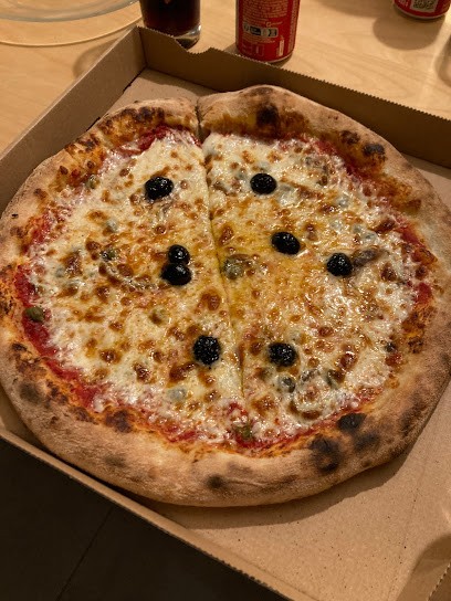 LA PIZZAIOLA QUATTRO, Pizzas à Emporter à Saint-Alexandre