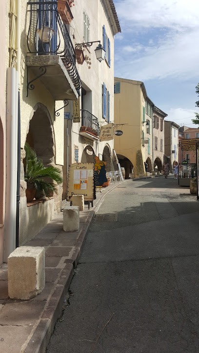 Pizzeria Grill Crêpes8, Pizzeria à Roquebrune-sur-Argens