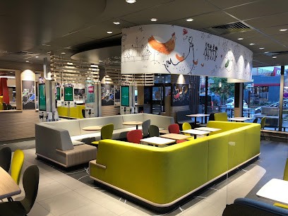 McDonald's, Pizzeria à Mably