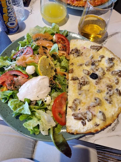 La Royale Cinepole, Pizzeria à Saint-Just-Saint-Rambert