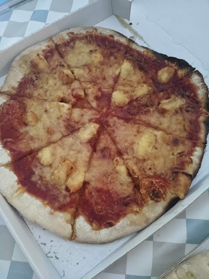 Pizza patoche, Pizzas à Emporter à L'Horme
