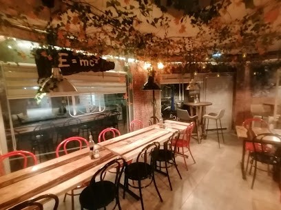 E=MC2, Pizzeria à Mourmelon-le-Grand