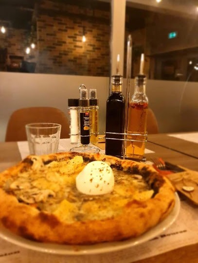 L'Atelier Pizzeria pasta burger Menucourt, Pizzeria à Menucourt