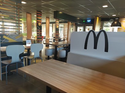McDonald's, Pizzeria à Ploërmel