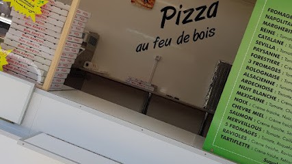 Merveillous pizza (appeler pour connaître le lieux de l'emplacement du soir), Pizzeria à Lyas