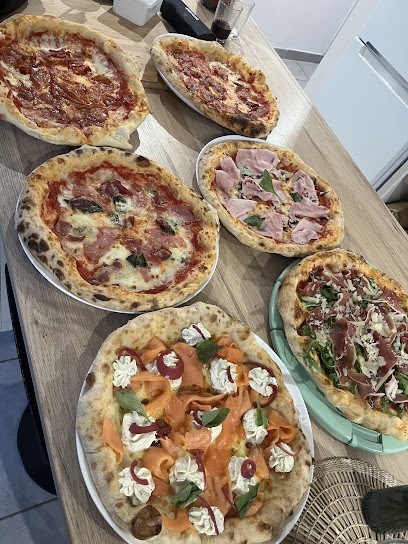 Dellamato pizzeria, Pizzeria à Sernhac