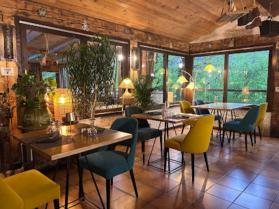 Restaurant Camp D Ocells Casteil, Pizzeria à Casteil