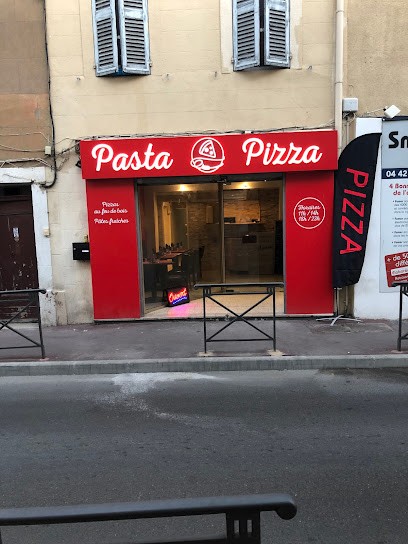 Pasta pizza trets, Pizzeria à Trets