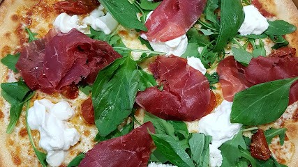 Camion Pizza La Fournée Vinoise, Pizzas à Emporter à Vinay