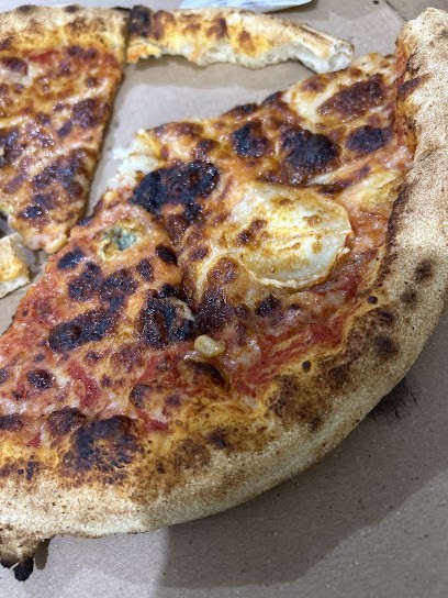 La Piazza (ancien 5PIZZ Villemomble), Pizzeria à Villemomble