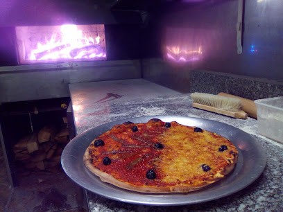 Pizza Manon, Pizzas à Emporter à Saint-Mitre-les-Remparts