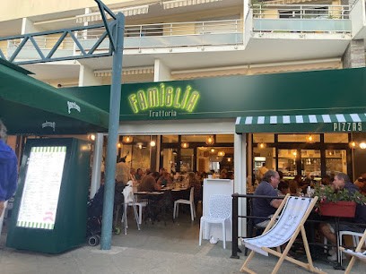 Trattoria La Famiglia, Pizzeria à Saint-Jean-de-Monts