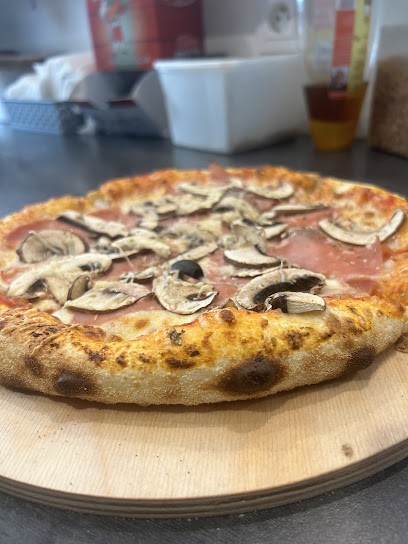 La piazza, Pizzeria à Chémery
