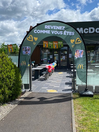 McDonald's, Pizzeria à Tonnerre