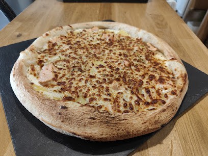 Distributeur A Pizzas Artisanales 24/24 7/7, Pizzas à Emporter à Gouzon