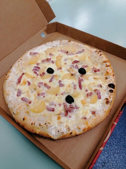 Pizza della Famiglia (pizza van), Pizzeria à Livet-et-Gavet
