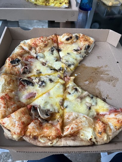 Pizza Mia - GENAY 69730, Pizzas à Emporter à Genay