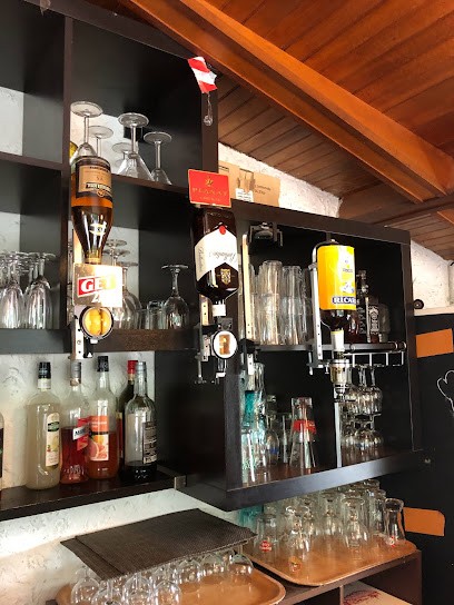 Auberge du Pont de la Meure, Pizzas à Emporter à Nersac