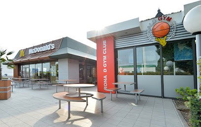 McDonald's, Pizzeria à Saint-Maximin