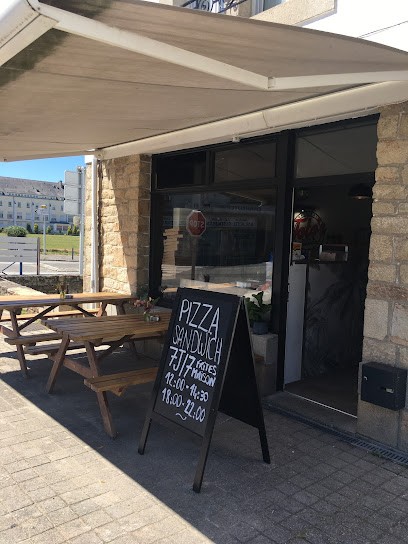 Toto's Pizza, Pizzeria à Sainte-Anne-d'Auray