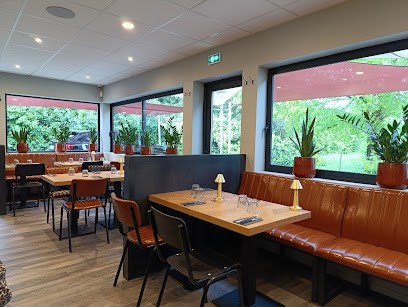 Jordan Tomas - Pizza Mamamia Mions, Pizzeria à Mions