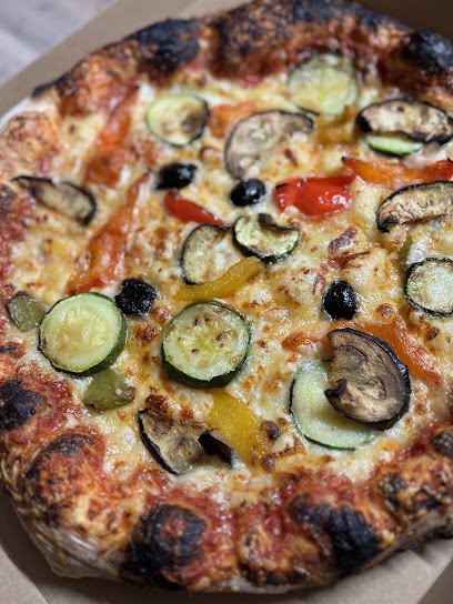 Dolce Luna, Pizzeria à Borgo
