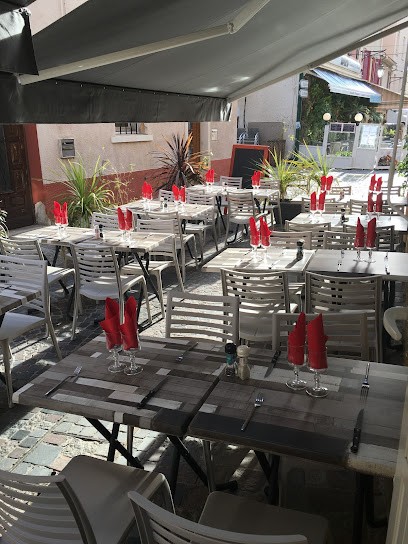 La Pizzéria de l'Église - Restaurant Pizzeria Le Lavandou, Pizzas à Emporter au Lavandou