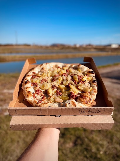 LE NAPOLIO - FOOD TRUCK PIZZA - Différents emplacements chaque soir, Pizzas à Emporter au Château-d'Oléron