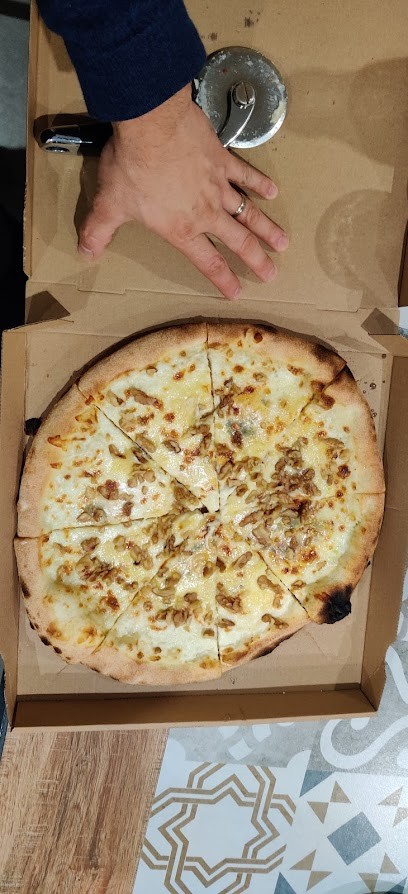 A Feu Vif, Pizzas à Emporter à Vif