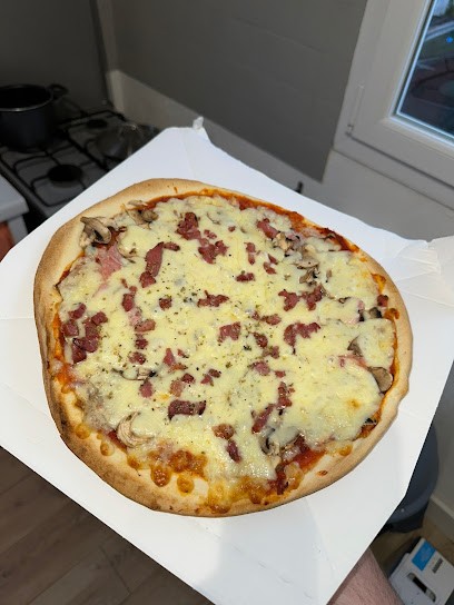 Pizza Paoli Camoël Distributeur, Pizzas à Emporter à Camoël