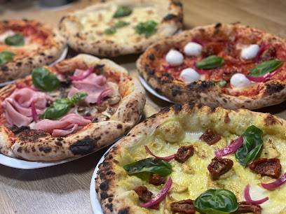 Dayssiolini, Pizzeria à Ury