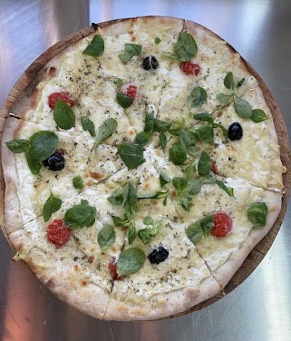 Pizza La Famille, Pizzas à Emporter à Septèmes-les-Vallons