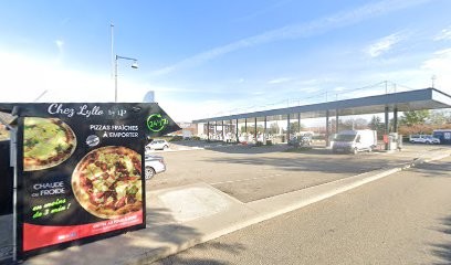 Distributeur Chez Lyllo By LP, Pizzas à Emporter à Houssen