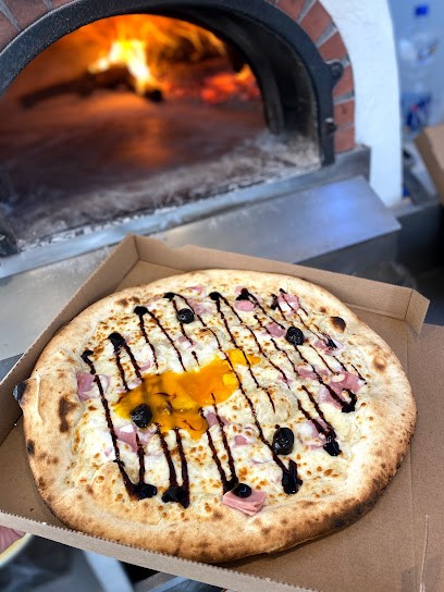 Pizza Calypso Dimanche soir, Pizzas à Emporter à Charnay