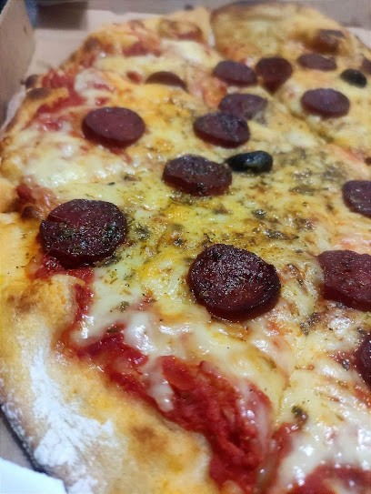 Pizza Cinati, Pizzeria à Saint-Cyr-sur-Mer