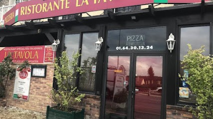 La Tavola, Pizzeria à Carnetin