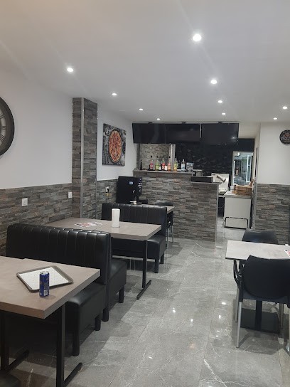 Magic Pizza, Pizzeria à Marignane